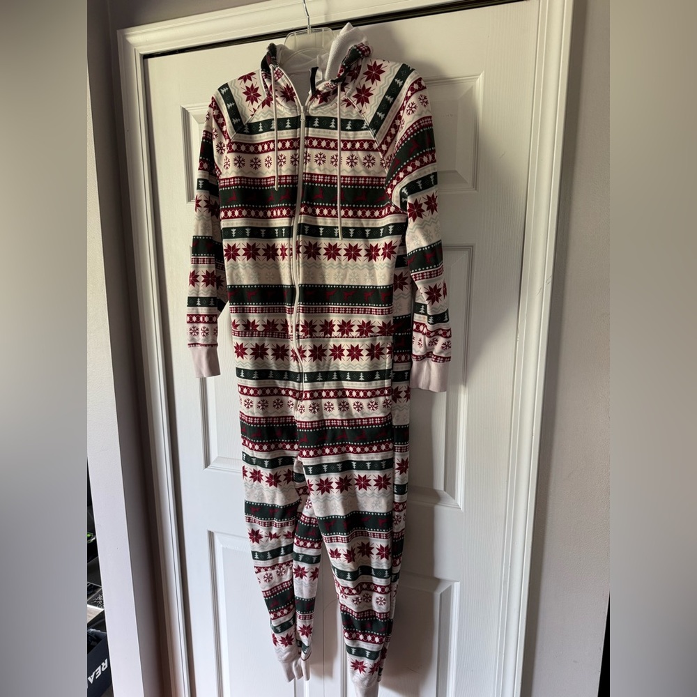 Fabletics men’s size medium Christmas one piece
